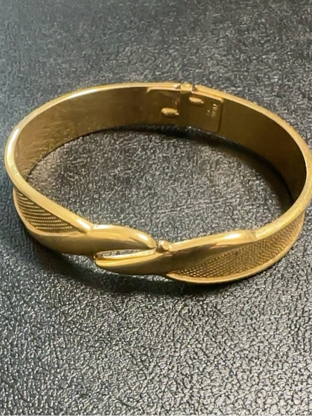 Vintage Monet Gold Tone Hinged Bangle Bracelet Textured Leaf Signed